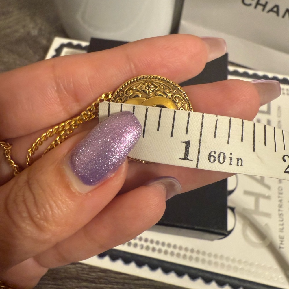 CHANEL Gold Necklace with Logo Pendant - Picture 6 of 11